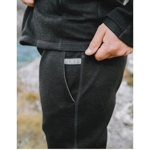 Paka Breathe Alpaca blend drawstring joggers men’s M black lined